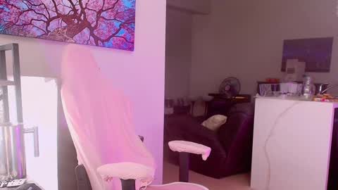 Snapshot of jade49 chatting on November 17, 2025, 12:38 am Jade49 online show from November 17, 2025, 12:38 am