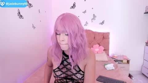   online show from September 19, 2025, 12:12 am