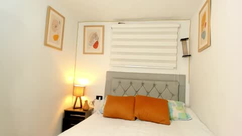 Snapshot of jade_obi chatting on December 19, 2024, 3:30 pm Jade smile online show from December 19, 2024, 3:30 pm