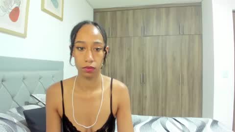 Snapshot of jade_obi chatting on September 15, 2025, 2:50 pm Jade smile online show from September 15, 2025, 2:50 pm