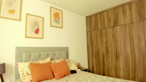 Snapshot of jade_obi chatting on September 25, 2025, 4:00 pm Jade smile online show from September 25, 2025, 4:00 pm