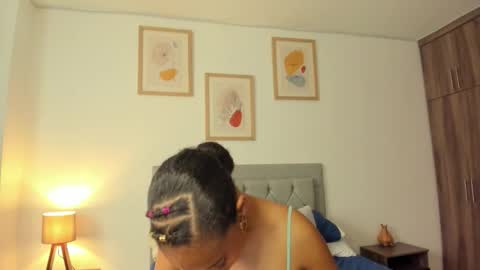 Snapshot of jade_obi chatting on October 20, 2025, 3:34 pm Jade smile online show from October 20, 2025, 3:34 pm