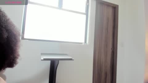 Snapshot of jade_obi chatting on November 22, 2025, 4:50 pm Jade smile online show from November 22, 2025, 4:50 pm