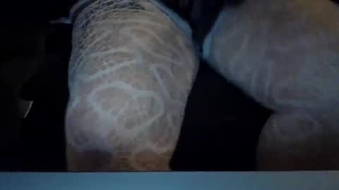 jade allyson and sexy guy online show from November 14, 2025, 6:45 am