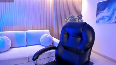 Snapshot of jadeevansx chatting on December 14, 2024, 6:09 pm JADE EVANS online show from December 14, 2024, 6:09 pm