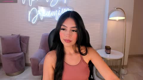 Snapshot of jadeevansx chatting on January 23, 2025, 5:52 pm JADE EVANS online show from January 23, 2025, 5:52 pm