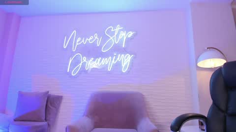 Snapshot of jadeevansx chatting on January 23, 2025, 11:58 pm JADE EVANS online show from January 23, 2025, 11:58 pm