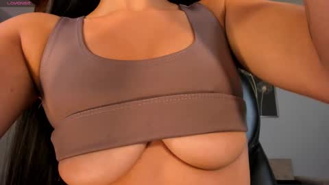 Snapshot of jadeevansx chatting on March 6, 2025, 6:37 pm JADE EVANS online show from March 6, 2025, 6:37 pm