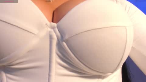 Snapshot of jadeevansx chatting on October 11, 2025, 5:55 pm JADE EVANS online show from October 11, 2025, 5:55 pm