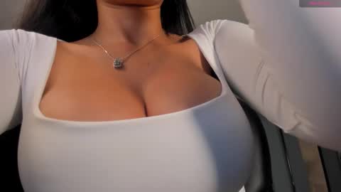 Snapshot of jadeevansx chatting on November 1, 2025, 12:40 pm JADE EVANS online show from November 1, 2025, 12:40 pm