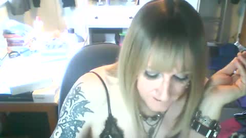 Snapshot of jadeladyboyminx chatting on January 23, 2025, 12:19 pm Jademinx online show from January 23, 2025, 12:19 pm