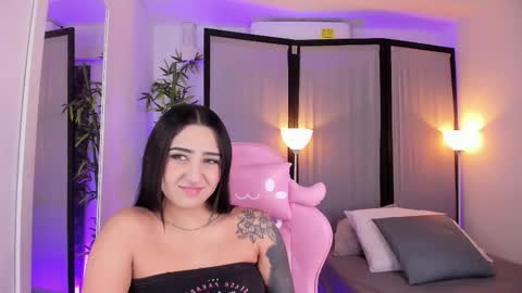 JADE online show from December 16, 2025, 6:24 pm