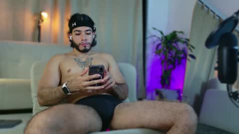 Snapshot of jadenfeynman chatting on November 19, 2025, 3:39 am Jaden Feynman online show from November 19, 2025, 3:39 am