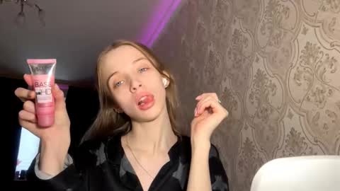 Snapshot of jadwigajennrich chatting on November 28, 2025, 5:21 am Jane online show from November 28, 2025, 5:21 am