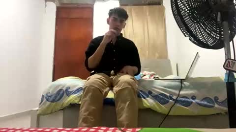 Snapshot of jaedasky_ chatting on January 1, 2025, 3:23 am javi15 online show from January 1, 2025, 3:23 am