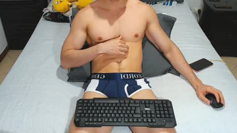 jahshot4 online show from November 17, 2025, 12:05 am