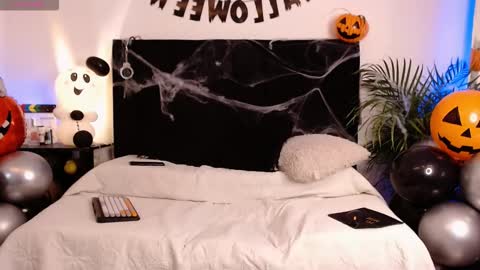 Snapshot of jaiden_thoner chatting on October 31, 2025, 4:24 am Jaiden online show from October 31, 2025, 4:24 am