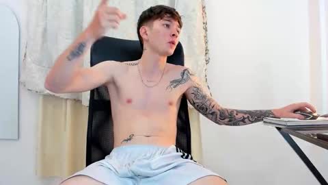 Snapshot of jake_kyle chatting on November 29, 2025, 2:25 am Jake online show from November 29, 2025, 2:25 am