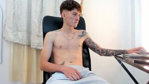 Snapshot of jake_kyle chatting on December 2, 2025, 1:55 am Jake online show from December 2, 2025, 1:55 am