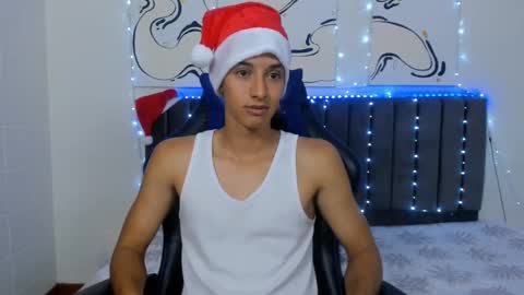 Snapshot of jake_shadow14 chatting on December 5, 2024, 2:31 am Hi guys im new 3 online show from December 5, 2024, 2:31 am