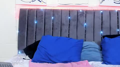 Snapshot of jake_shadow14 chatting on December 25, 2024, 12:16 am Hi guys im new 3 online show from December 25, 2024, 12:16 am