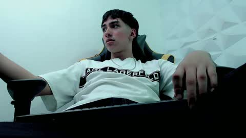 jake_tripp online show from December 9, 2024, 3:40 am