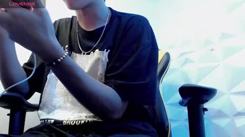 jake_tripp online show from December 18, 2024, 5:59 am