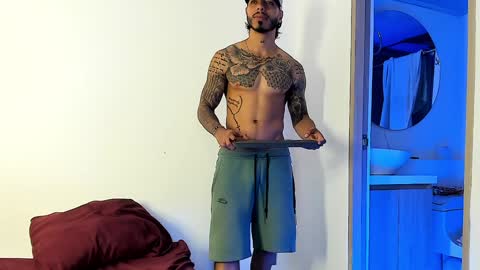 Snapshot of jakee_brown chatting on February 9, 2025, 2:06 am Santiago online show from February 9, 2025, 2:06 am