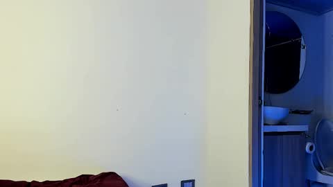 Snapshot of jakee_brown chatting on February 12, 2025, 7:55 am Santiago online show from February 12, 2025, 7:55 am