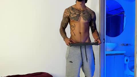 Snapshot of jakee_brown chatting on February 17, 2025, 6:53 am Santiago online show from February 17, 2025, 6:53 am