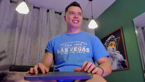 Snapshot of jakee_tyler chatting on January 2, 2025, 11:16 pm Jake Tyler online show from January 2, 2025, 11:16 pm