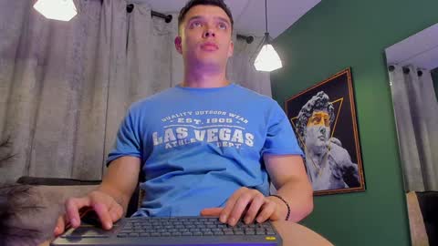 Snapshot of jakee_tyler chatting on January 3, 2025, 2:21 am Jake Tyler online show from January 3, 2025, 2:21 am