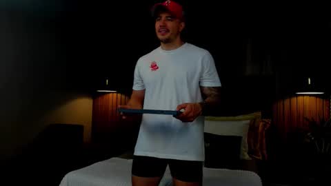 jakestone_1 online show from November 8, 2025, 1:39 am