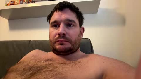 jakeuk05 online show from December 17, 2025, 11:16 am