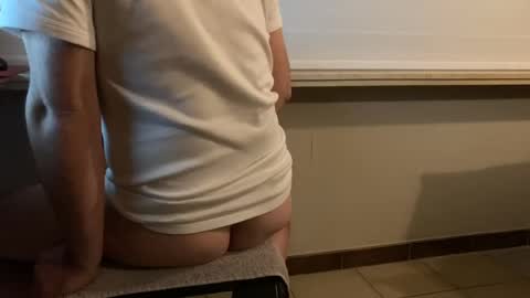 Snapshot of jam_344 chatting on December 7, 2024, 5:20 pm jam_344 online show from December 7, 2024, 5:20 pm