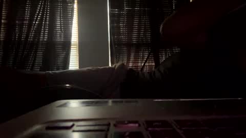 Jamacian online show from October 9, 2025, 5:11 pm