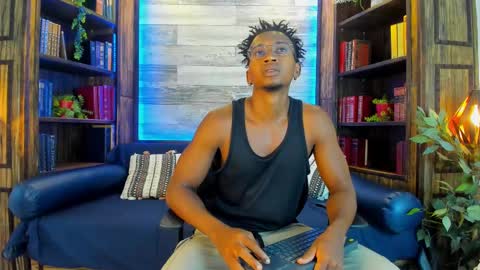 Snapshot of jamalmyst_ chatting on February 16, 2025, 11:48 pm online show from February 16, 2025, 11:48 pm