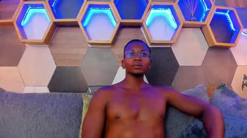 Snapshot of jamalmyst_ chatting on February 19, 2025, 3:06 am online show from February 19, 2025, 3:06 am