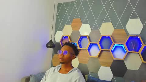 Snapshot of jamalmyst_ chatting on February 21, 2025, 7:32 pm online show from February 21, 2025, 7:32 pm