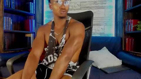 Snapshot of jamalmyst_ chatting on November 5, 2025, 4:12 am online show from November 5, 2025, 4:12 am