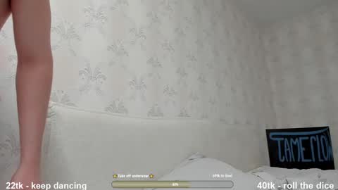 Snapshot of jame_flow chatting on February 6, 2025, 12:11 am Hey there Im Jame online show from February 6, 2025, 12:11 am