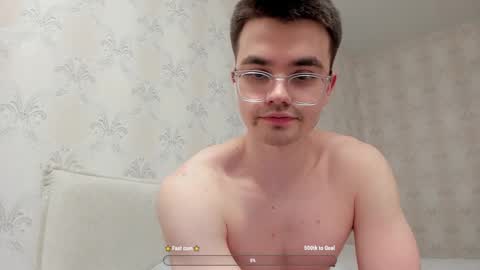 Snapshot of jame_flow chatting on February 22, 2025, 11:24 pm Hey there Im Jame online show from February 22, 2025, 11:24 pm