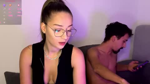 Snapshot of james2scarlett chatting on November 2, 2025, 7:49 pm James2Scarlett online show from November 2, 2025, 7:49 pm