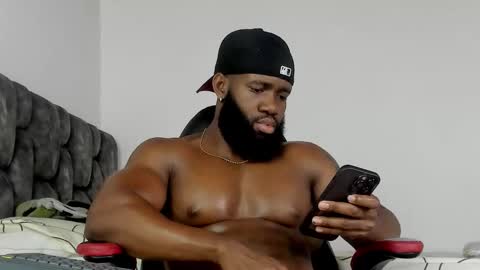 Snapshot of james_bbcmuscle chatting on September 14, 2025, 7:24 pm James BBC online show from September 14, 2025, 7:24 pm