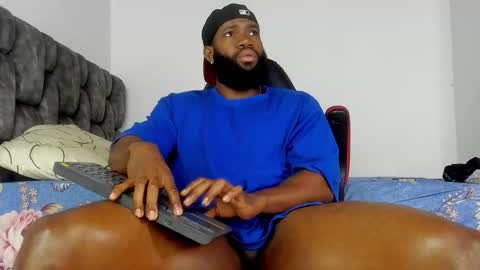 Snapshot of james_bbcmuscle chatting on September 27, 2025, 11:37 am James BBC online show from September 27, 2025, 11:37 am