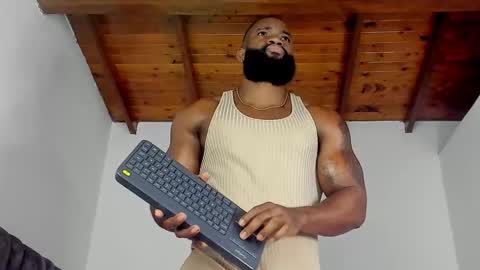 Snapshot of james_bbcmuscle chatting on November 10, 2025, 12:04 pm James BBC online show from November 10, 2025, 12:04 pm