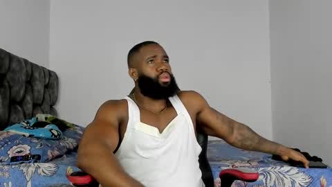 Snapshot of james_bbcmuscle chatting on November 15, 2025, 12:45 pm James BBC online show from November 15, 2025, 12:45 pm