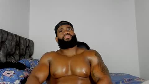 Snapshot of james_bbcmuscle chatting on November 17, 2025, 9:31 pm James BBC online show from November 17, 2025, 9:31 pm