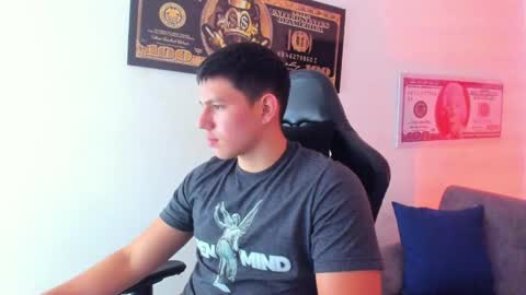 james_cr online show from March 3, 2025, 8:43 pm