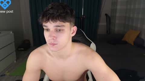 Snapshot of james_friends chatting on December 11, 2024, 1:05 am James online show from December 11, 2024, 1:05 am